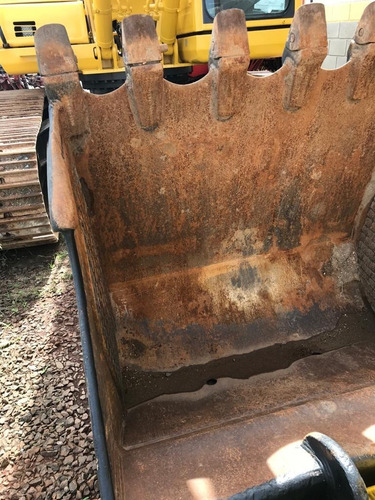 Escavadeira Komatsu Hidráulica Pc 240 Ano 2013