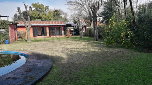 Imagen 1 de 27 de 11 E/ 472 Y 474, City Bell - Casa Sobre Lote De 20x55