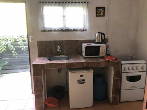 Monoambiente Muy Amplio , Prolijo E Iluminado..independiente