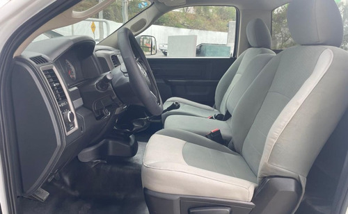 RAM 4000 5.7 Chasis Cabina Pl 4x2 Mt