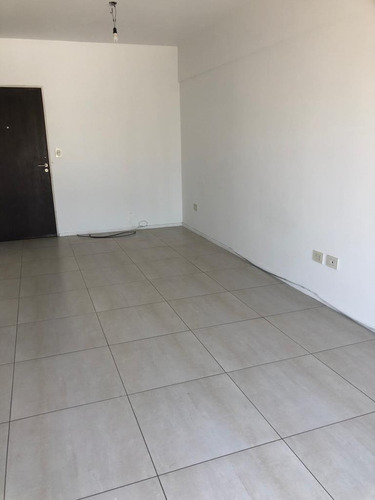 Alquiler! 2 Ambientes Con Cochera Y Amenities Franklin 2400 - Flores