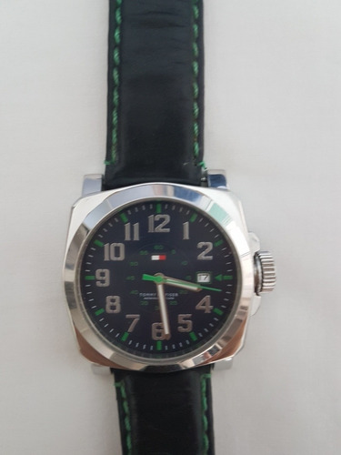 Relógio Tommy Hilfiger Com Pulseira Em Couro