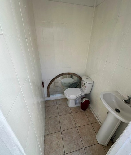 Arriendo Local Comercial En Barrio Italia