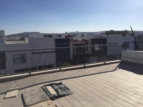 Casa Nueva En Venta En Solares De 4 Recámaras En Zapopan En Paseo Del Anochecer
