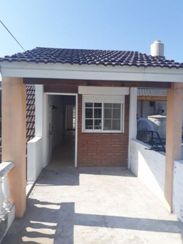 Casa En Venta Laferrere 3 Dtos Rentados