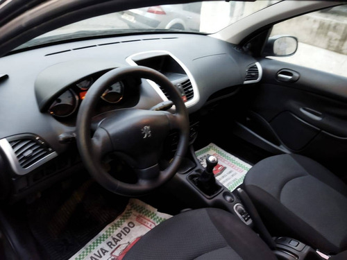 Imagem 8 de 13 de Peugeot 207 1.4 Xr 8v Flex 4p Manual