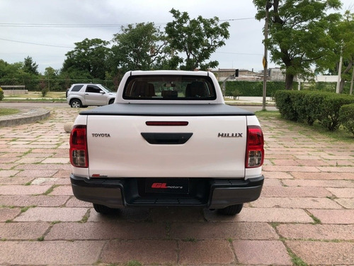 Toyota Hilux 2.4 Dx Diesel 2017 (( Gl Motors )) Financiamos!