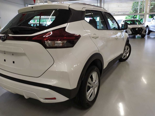 Nissan Kicks Sense 1.6 (flex)