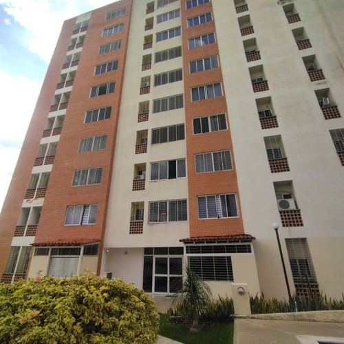 Venta De  Apartamento Residencias Doral Country En Mañongo Angel Tovar