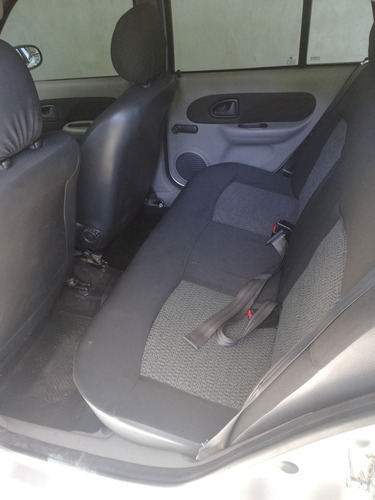 Imagen 8 de 8 de Renault Symbol 2011 1.6 16v Pack