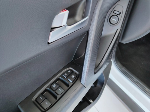 Imagem 11 de 15 de Hyundai Creta Action 1.6 Automático