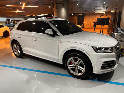 Audi Q5 2.0 L T S Line Dsg