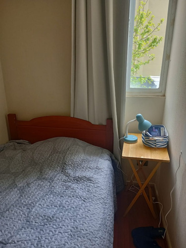 Departamento 2 Dorm, 1 Baño, Segundo Piso, Buen Estado