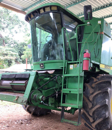 Cosechadora John Deere 9500 Con Cabezal De Maiz Y Sorgo