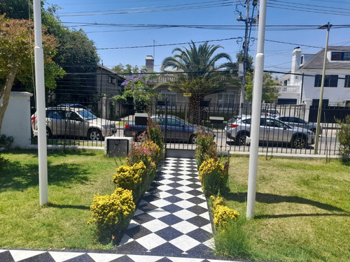Casa En Arriendo Para Embajada Estilo Francés Las Condes