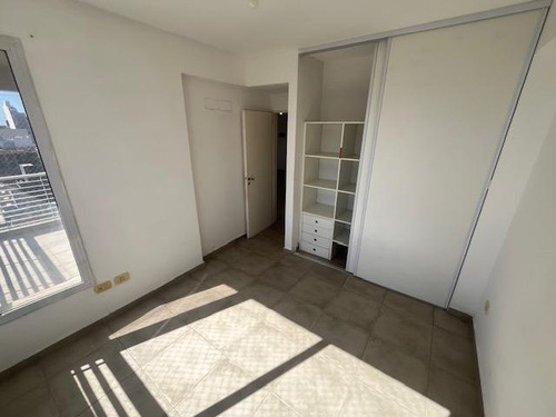 Departamento En Lomas De Zamora