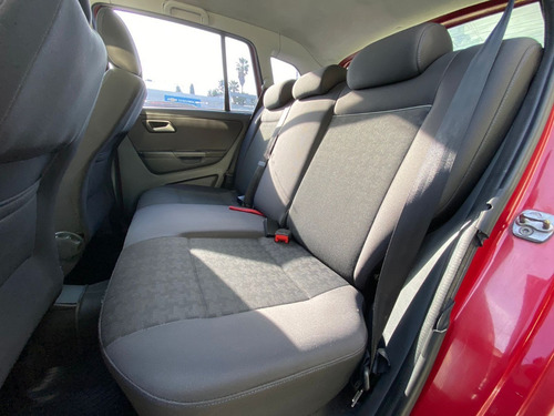 Imagen 11 de 15 de Volkswagen Suran 1.6 Msi Trendline 2016 M/t C/gnc 46655831