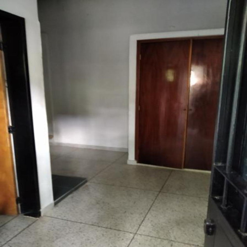 Imagen 5 de 12 de Alquilo 7 Cubículos Con Baño C/u, Los Rauceos, Mbi.