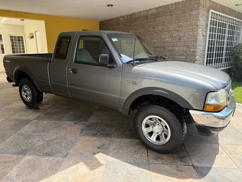 Ford Ranger Ranger súper Cab 6 cilindros 3.0 2 puertas Automática