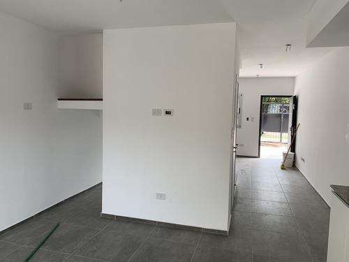 Imagen 6 de 28 de Venta Casa Ph Duplex 2 Dormitorios Fisherton R Permuto Cochera