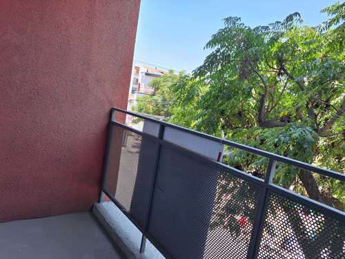 Venta Dto Seminuevo 28 Mts Estudio 1b Terraza Yungay Cumming