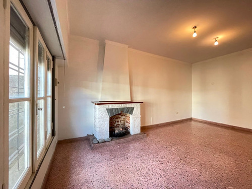 Venta Casa Ph 3 Ambientes Con Fondo Libre Castelar Centro