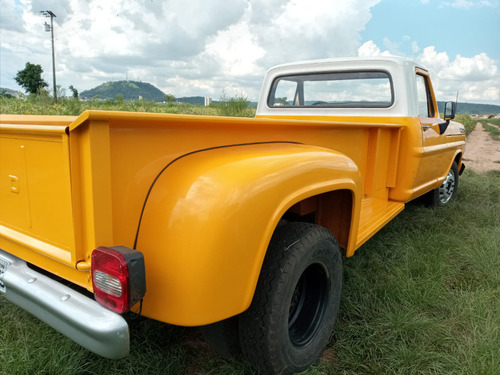 Ford F-4000 1983