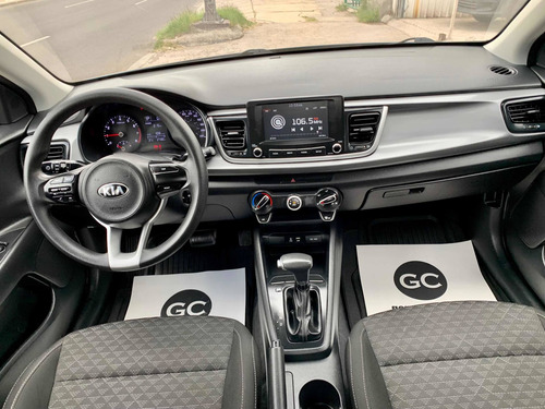 Imagen 8 de 15 de Kia Rio 2020 1.6 Lx Sedan At