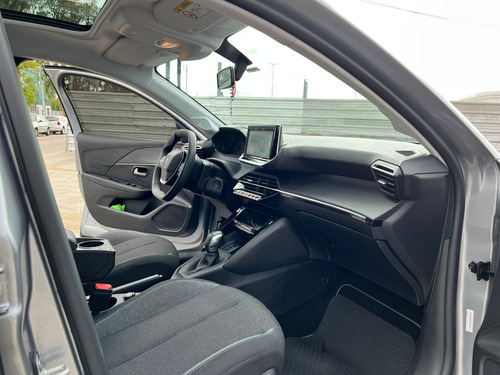 Peugeot 208 1.6 Style Tiptronic
