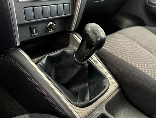 Mitsubishi L200 2.4 GLX 4x2 Mt