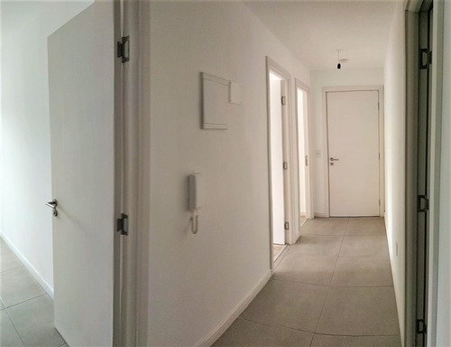 Imagen 8 de 11 de Apartamento 2 Dormitorios, Balcón, Terraza Lavadero, Centro.