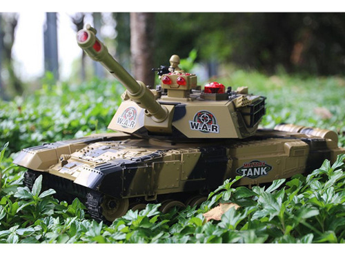 13 Rc Tanque De Modelo De Coche Con Luz De Sonido Marrón