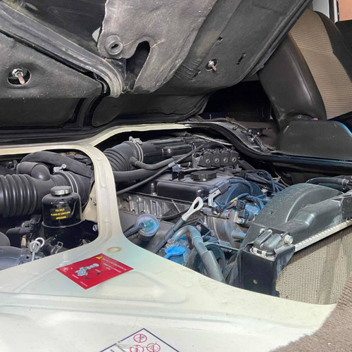 Imagen 5 de 13 de Mitsubishi Panel L300