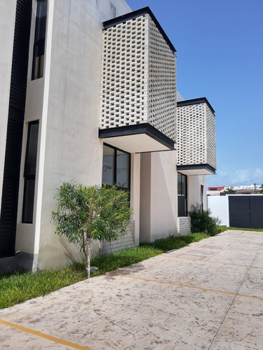 Imagen 2 de 14 de Departamento En Venta En Colonia Vista Alegre, Mérida.