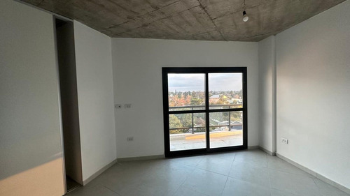 Dpto. 3 Amb. En Alquiler En Deparc Polo Hurlingham