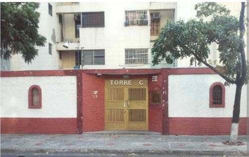 Imagen 2 de 14 de Alquilo Apartamento Amoblado, Urbanización El Centro Piso Bajo