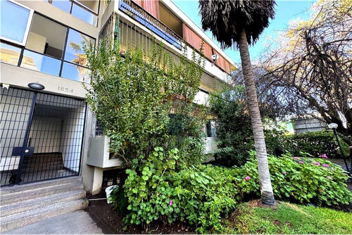 Primer Piso, 3 Dorm + Estac, Buena Ubicación