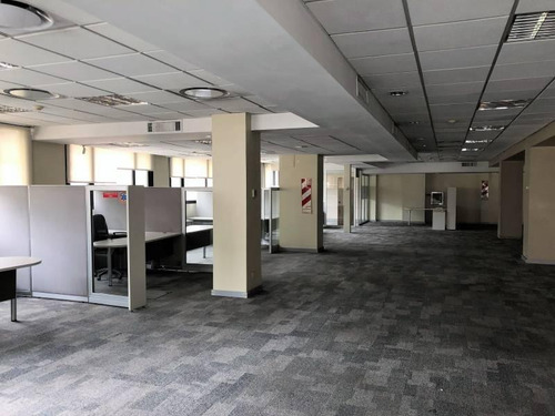 Imagen 9 de 18 de Excelente Oficina De Planta Libre En Microcentro
