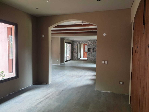 Imagen 4 de 11 de Casa En Venta Country St Thomas - Estilo Unico - Canning