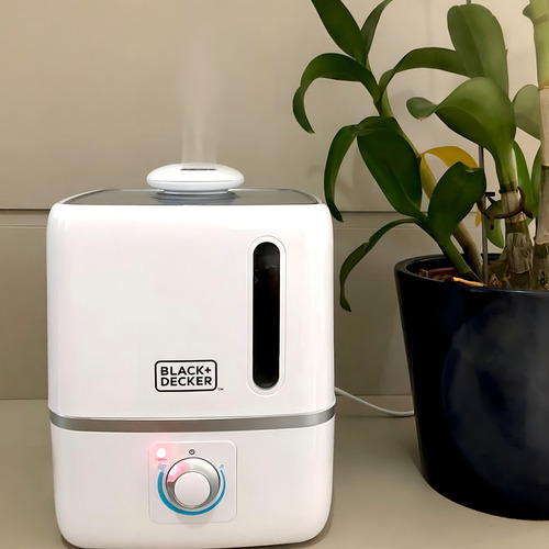 Umidificador de Ar Portátil Black Decker Modelo AIR1000 com Capacidade de 2,5L