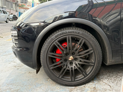 Porsche Cayenne 4.8 V8 S 5p