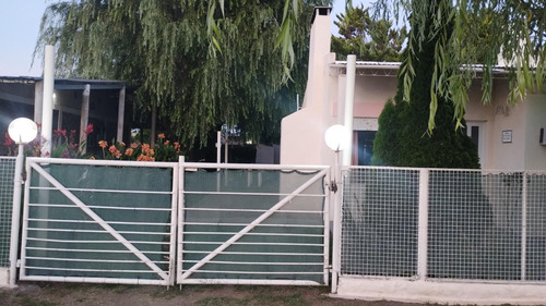Casa En Venta - 3 Dormitorios 2 Baños - Cochera - 960mts2 - General Arenales