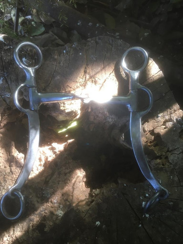 Imagen 2 de 3 de Freno Para Caballo Bridon Con Patas Ms