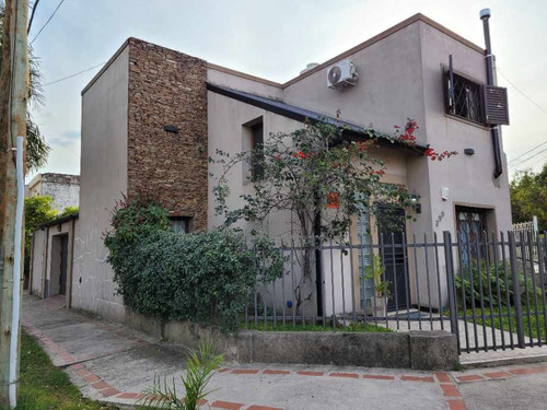 Casa En Venta En Haedo Sur
