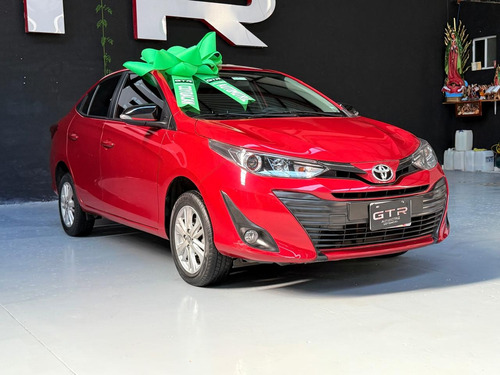 Toyota Yaris S. SEDAN