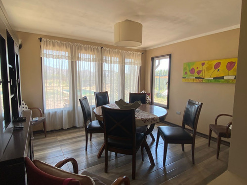 Oportunidad. Vende Dueño. Hermosa Casa Familiar Sector Haras