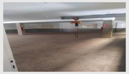 Imagen 2 de 11 de #1546 Galpon 1600m2 Urb. Miranda.