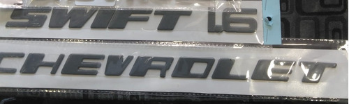 Kit De Emblemas Chevrolet Swift 1.6 Tipo Carboncillo Envíos 