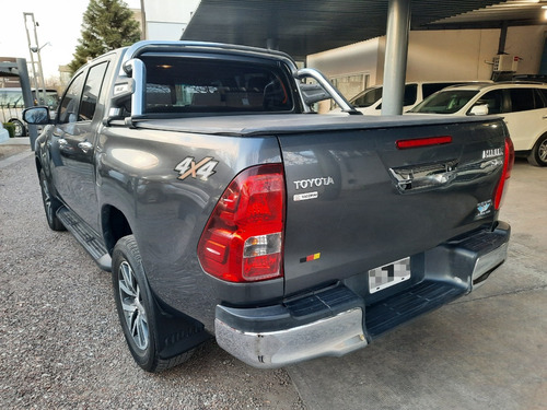 Toyota Hilux 2.8 Cd Srx 177cv 4x4
