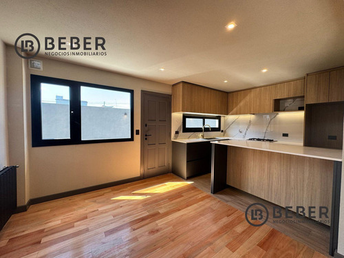 Venta Ph 3 Ambientes Con Patio Y Pileta, Parque Luro, Mar Del Plata